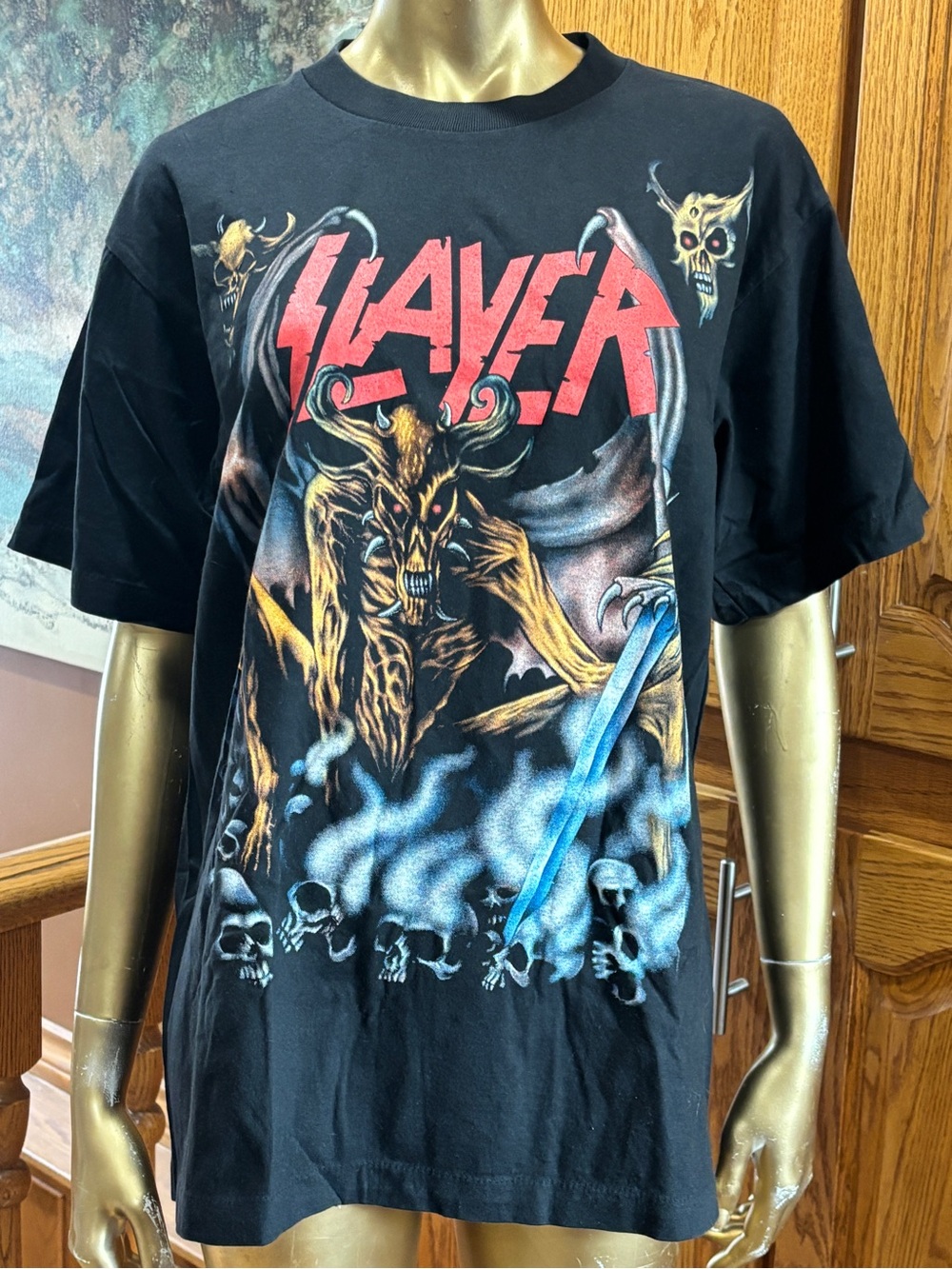 Classic Black Short Sleeve Slayer Graphic Tee with Red Logo